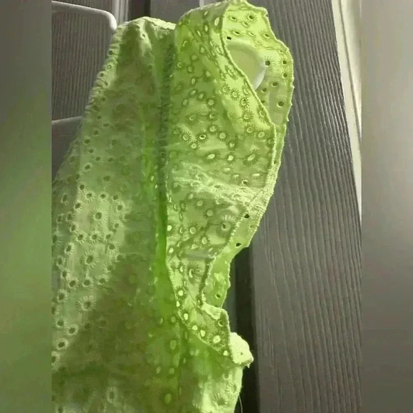 Womens Wild Fable crop top with v neck ruffle sleeves color is eager lemon Small - Picture 7 of 11